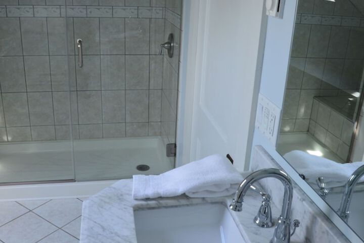 Room 32 of 54