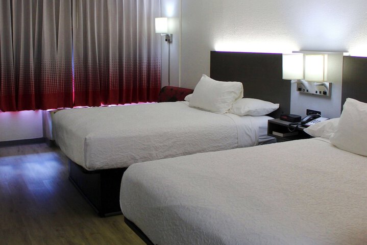 Room 15 of 25