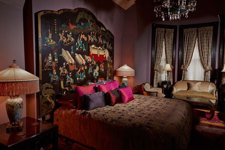 Room 23 of 47