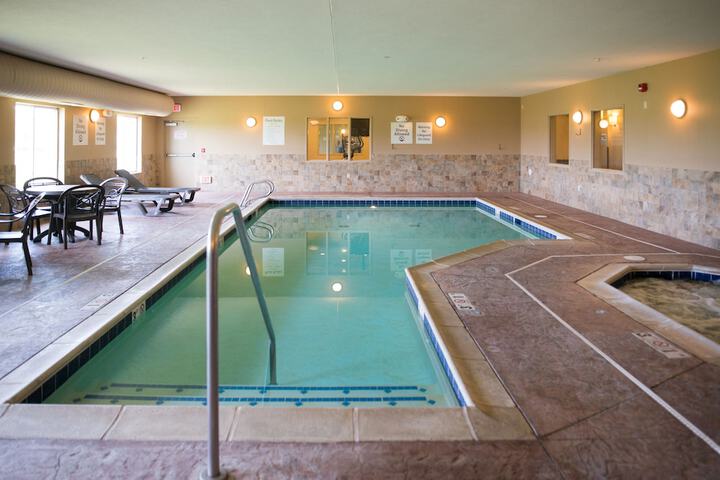 Pool 17 of 51