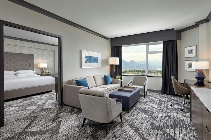 Sheraton Vancouver Guildford Hotel