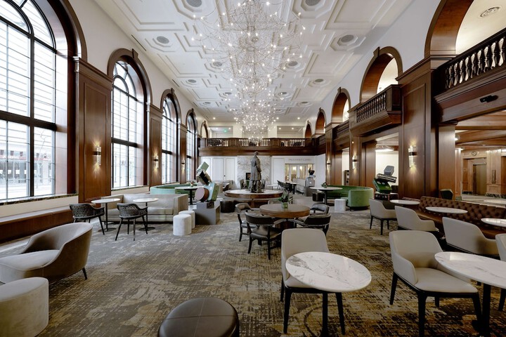 Hotel Fort Des Moines Curio Collection by Hilton