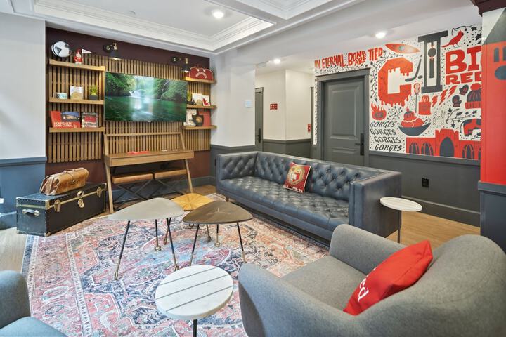 Hotel Interior 10 of 31