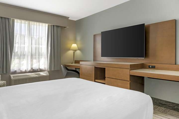 Best Western Plus Woodstock Hotel & Conference Centre