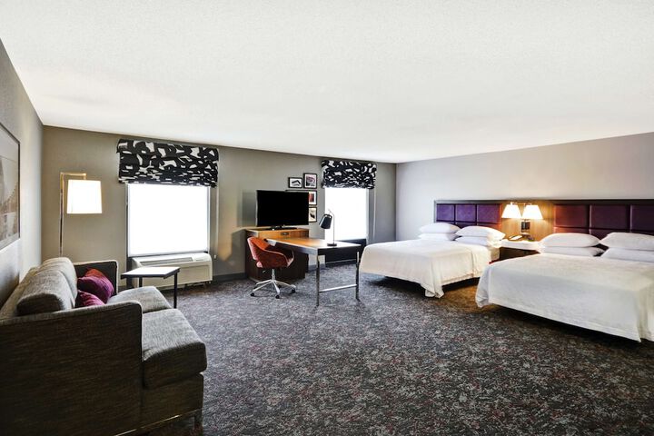 Room 30 of 43