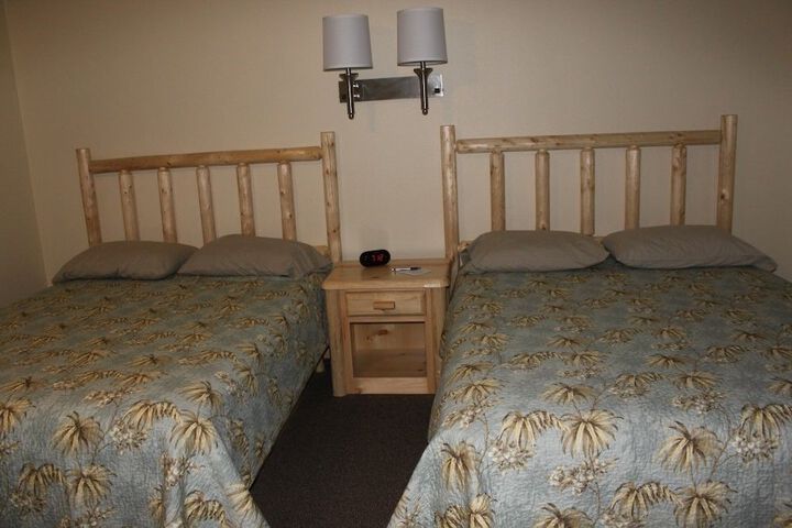 Riverside Inn