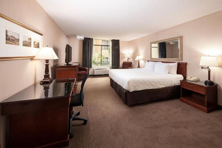 FairBridge Hotel by Concord Plaza