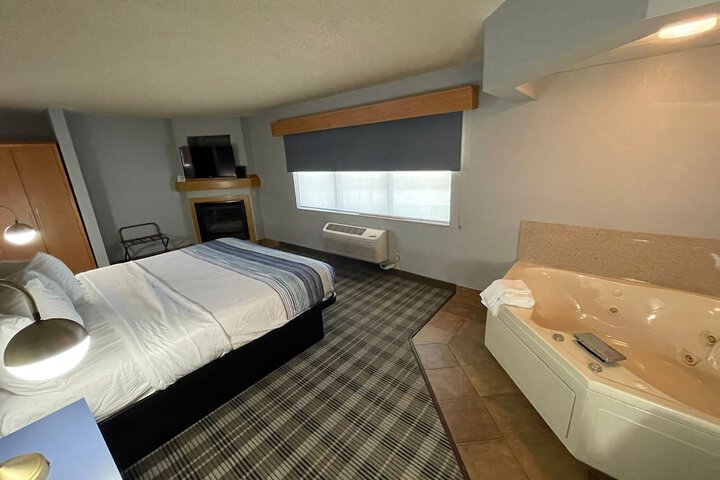 Room 80 of 111