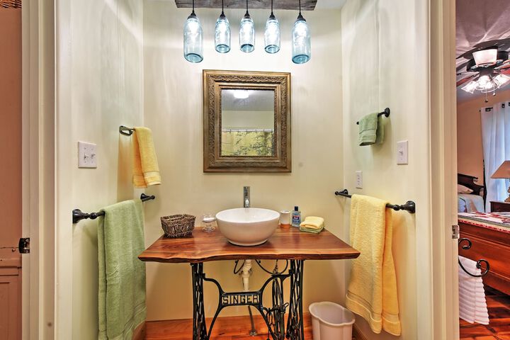 Creekside Cottage: Blue Ridge Mountain Escape!