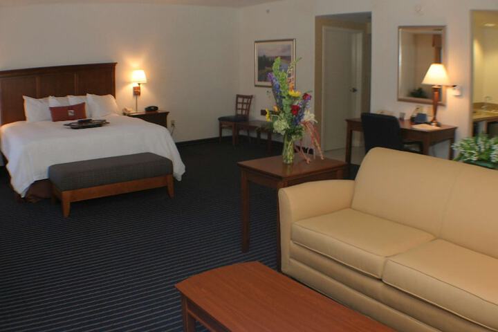 Room 10 of 42