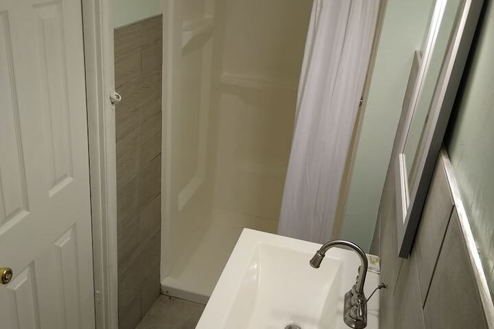 Room 5 of 15