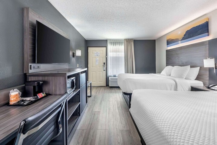 Room 41 of 50