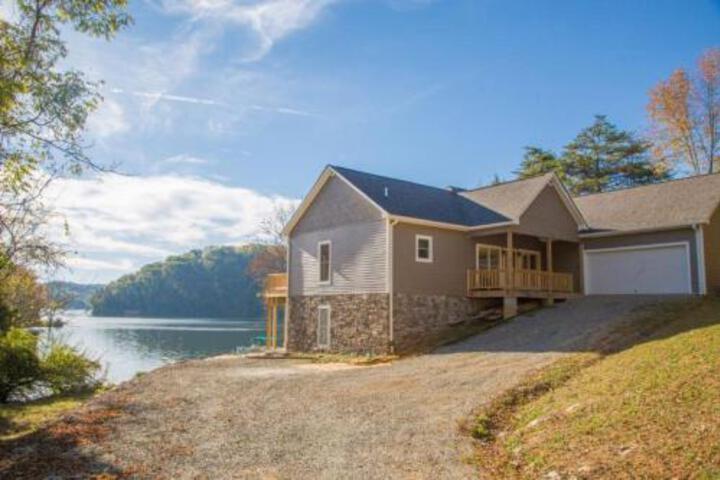 Lake Rider Cabin