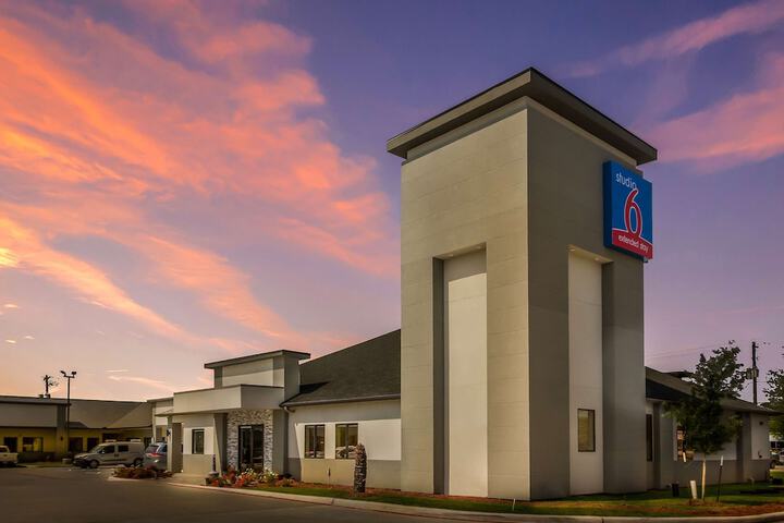 Hotel 3 of 34
