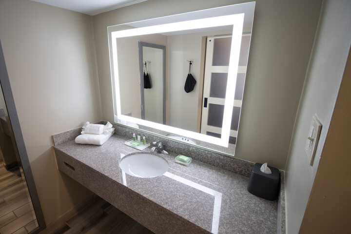 Holiday Inn Scranton East - Dunmore by IHG