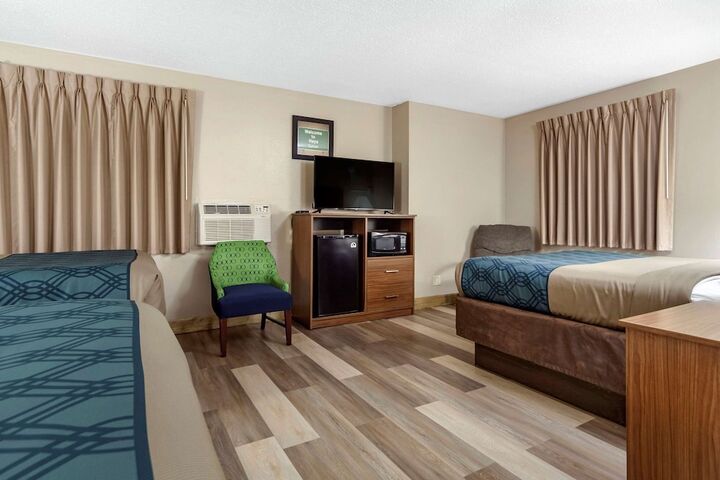 Room 16 of 32