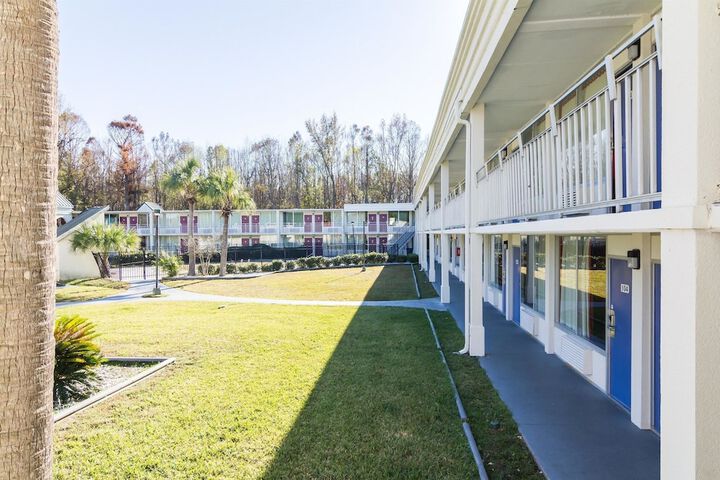 Motel 6 Townsend GA