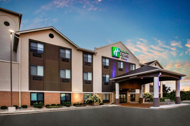 Hotel 7 of 121