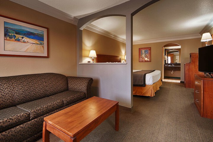 Room 14 of 25
