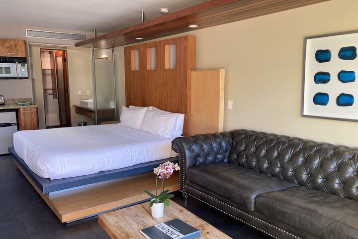 14 West Hotel