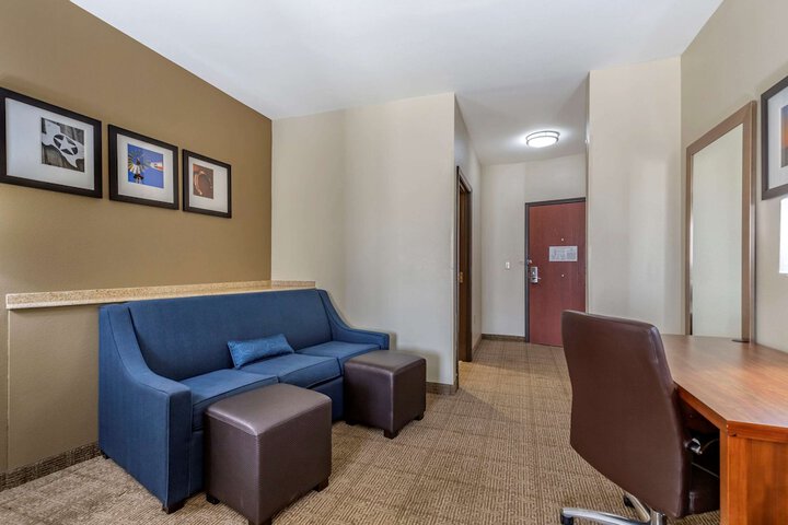 Room 21 of 37