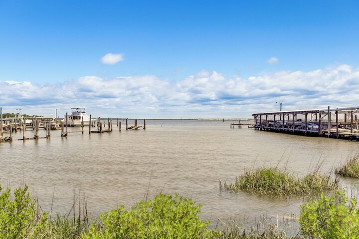 Waterfront Maryland Retreat w / Dock & Bay View!