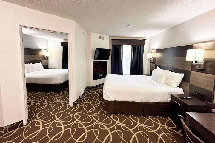 Room 46 of 109