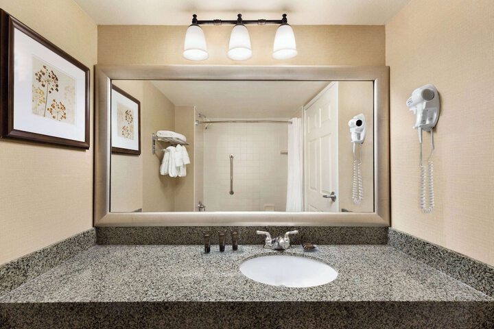 Wingate by Wyndham Greenwood Village / Denver Tech
