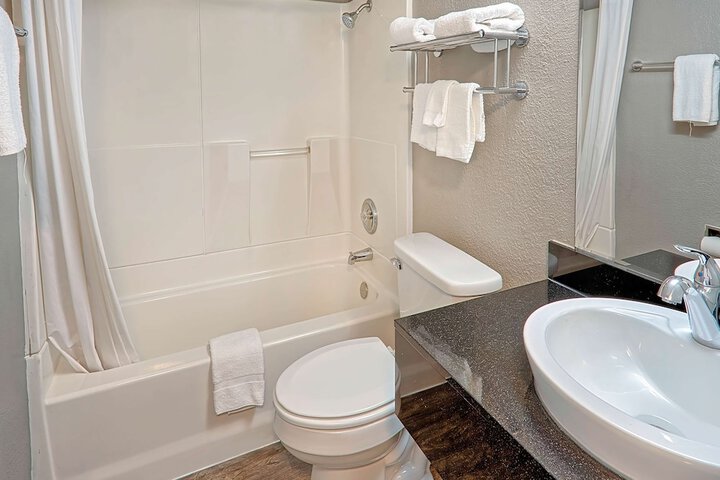 Motel 6 Lancaster CA