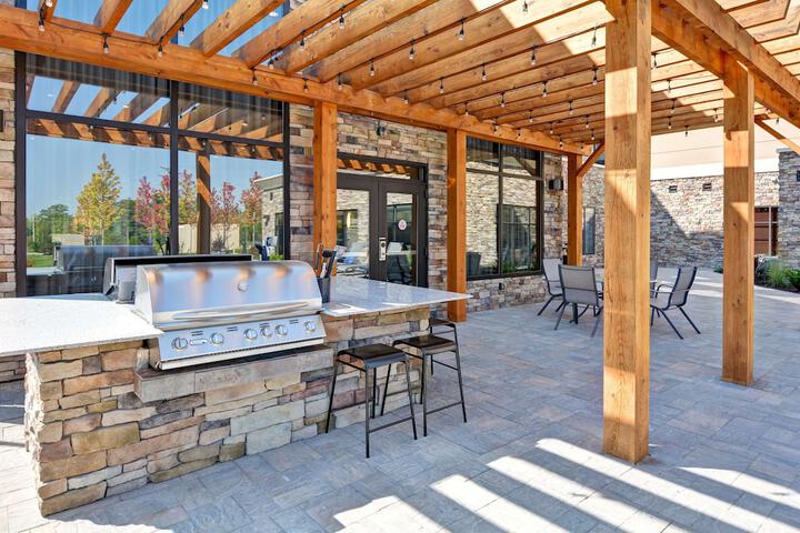 Terrace/Patio 34 of 36