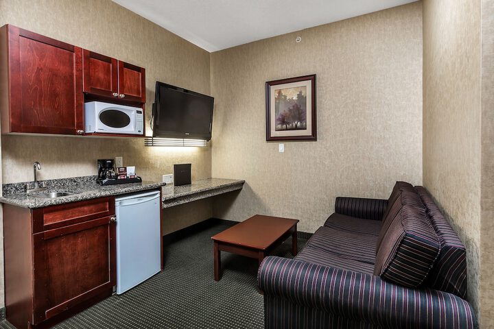 Room 18 of 40