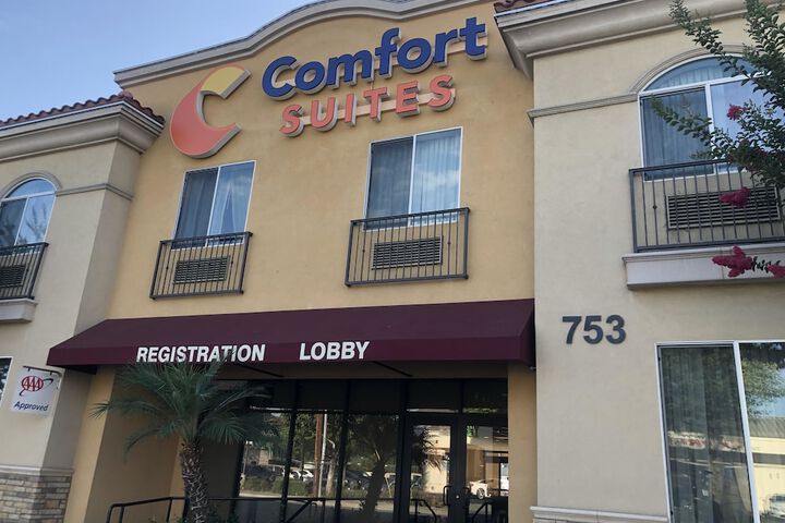 Hotel 2 of 55