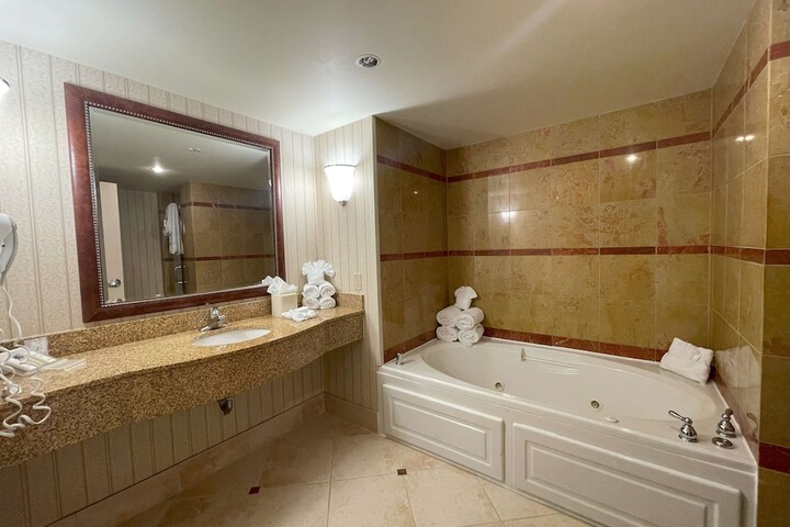Room 40 of 54