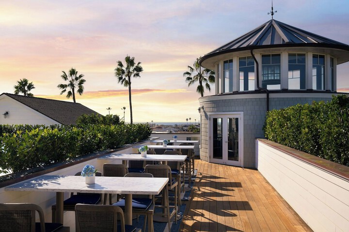 Lido House Autograph Collection
