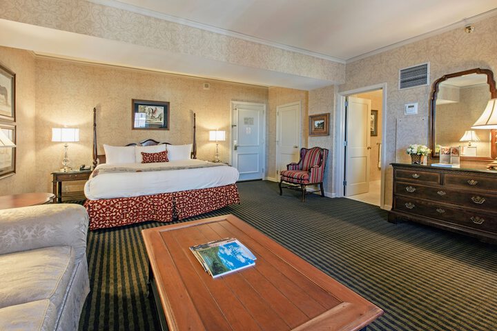 Room 28 of 60