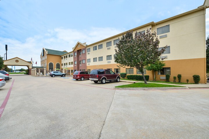 Hotel 2 of 47