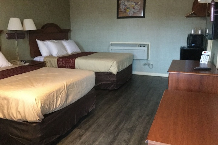 Room 12 of 39