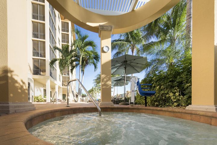 Holiday Inn Club Vacations Sunset Cove Resort by IHG