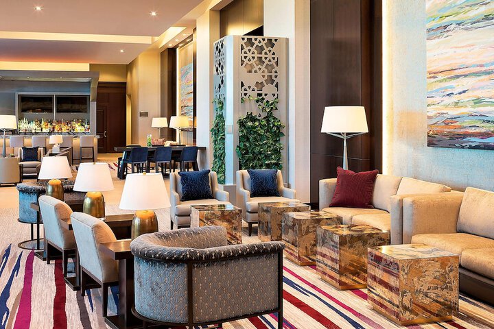 Hotel Interior 16 of 135