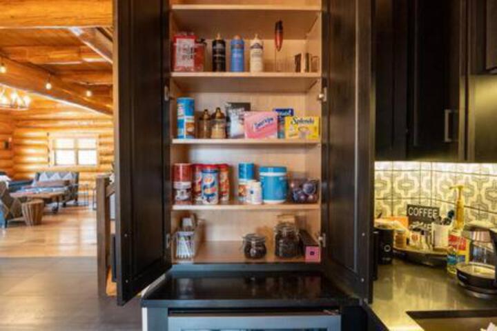 Luxury Family Cabin at Summit West