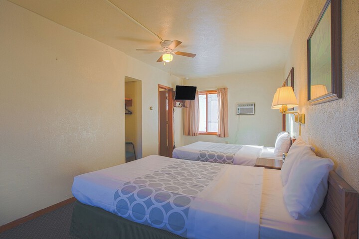 Room 19 of 48