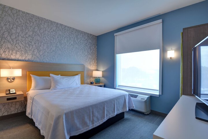 Home2 Suites Naples I-75 Pine Ridge Road FL