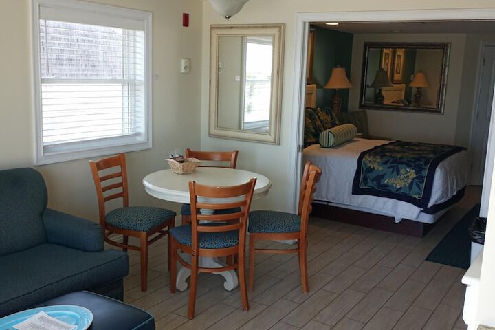 Ocean Club on Smugglers Beach