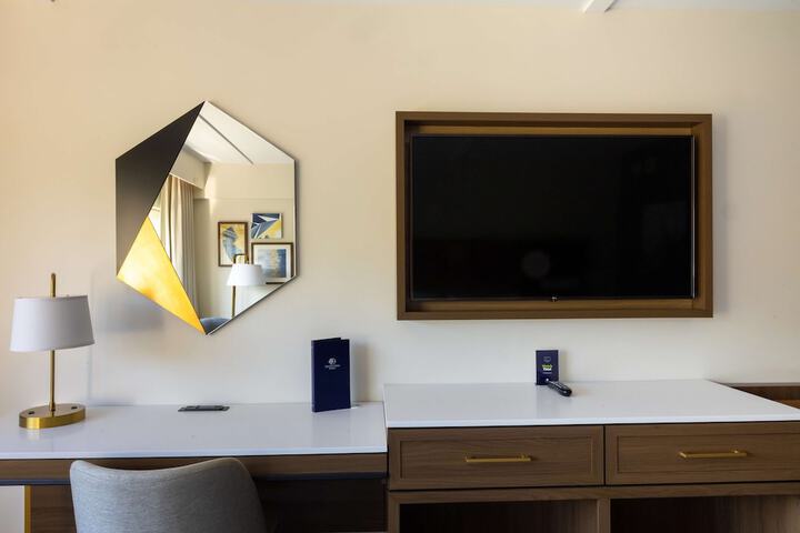 Room 70 of 105