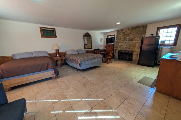 Cedarvale Cabins at Turner Falls