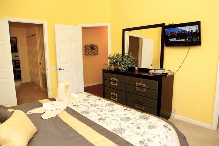 Room 18 of 39