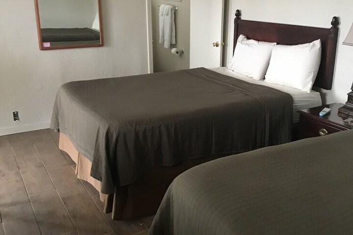 Room 9 of 22