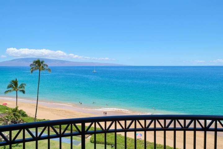 Royal Lahaina Resort & Bungalows