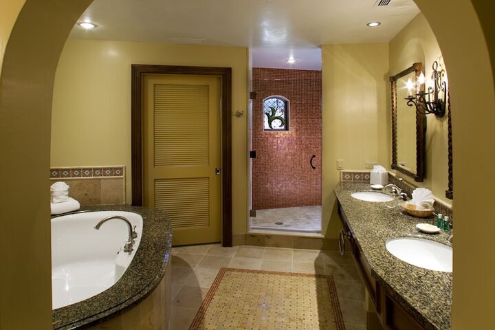 Room 30 of 48