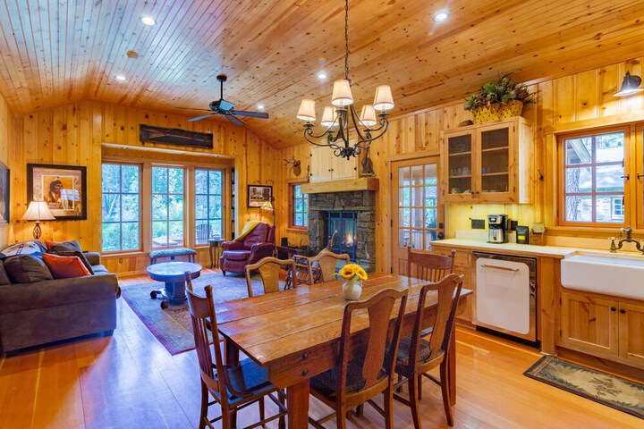 Lake Creek Lodge